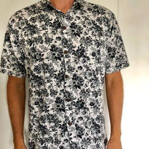 ALOHA BEACH CLUB Men's floral dress shirt XS